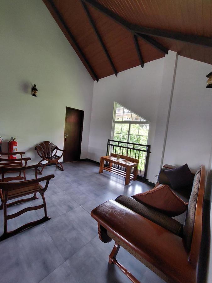 Misthill Rest - Lavish Villa Нувара Елия Екстериор снимка