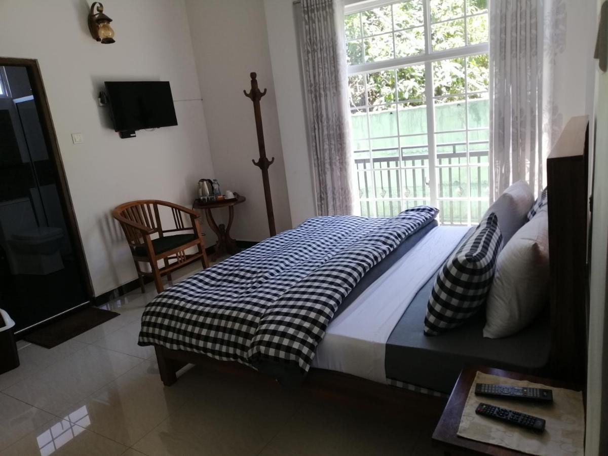 Misthill Rest - Lavish Villa Нувара Елия Екстериор снимка